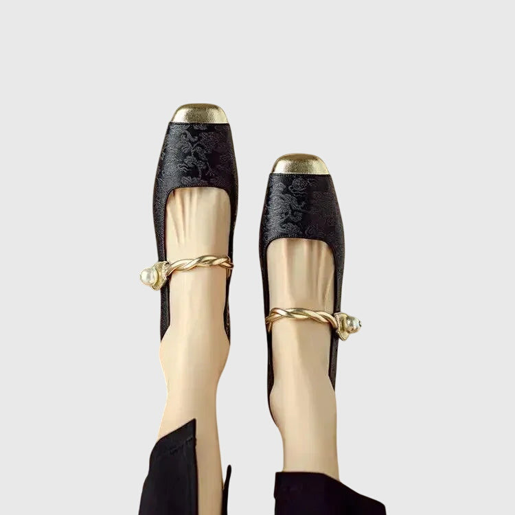Courtney | Mary Jane Shoes with Embellished Heel and Twisted Strap