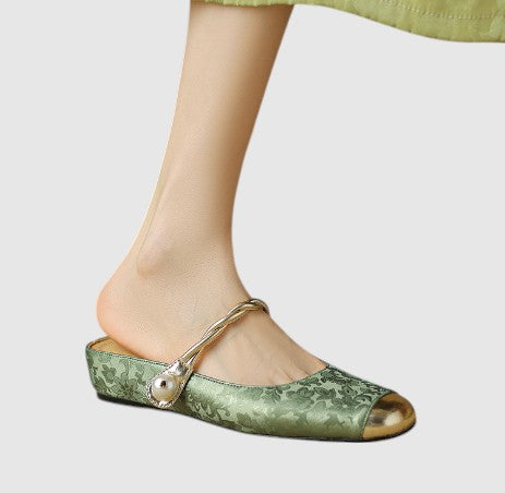 Courtney | Mary Jane Shoes with Embellished Heel and Twisted Strap