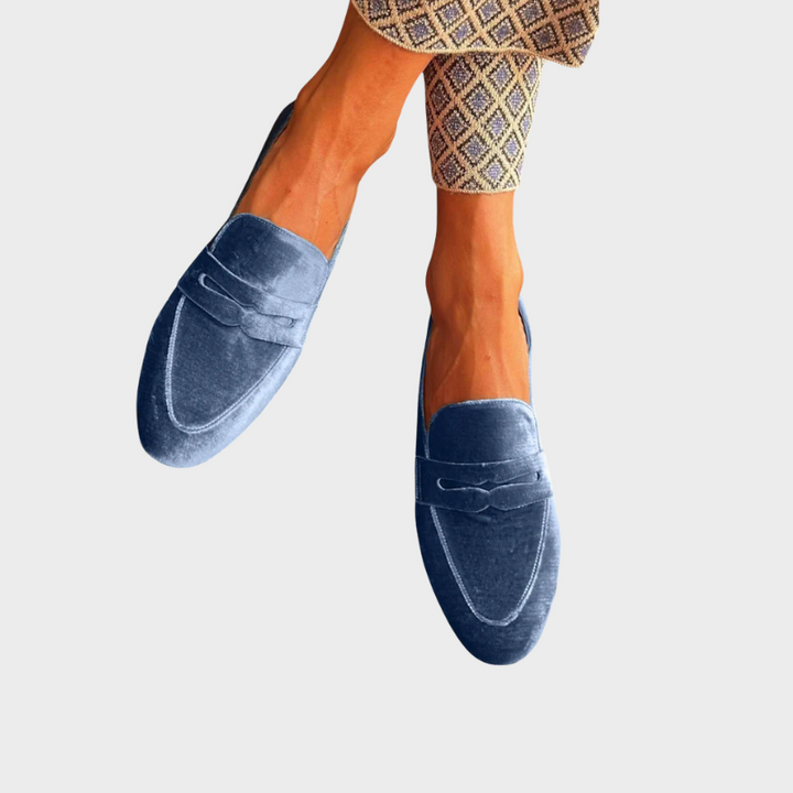 Darlene | Loafers with Penny Strap and Round Toe
