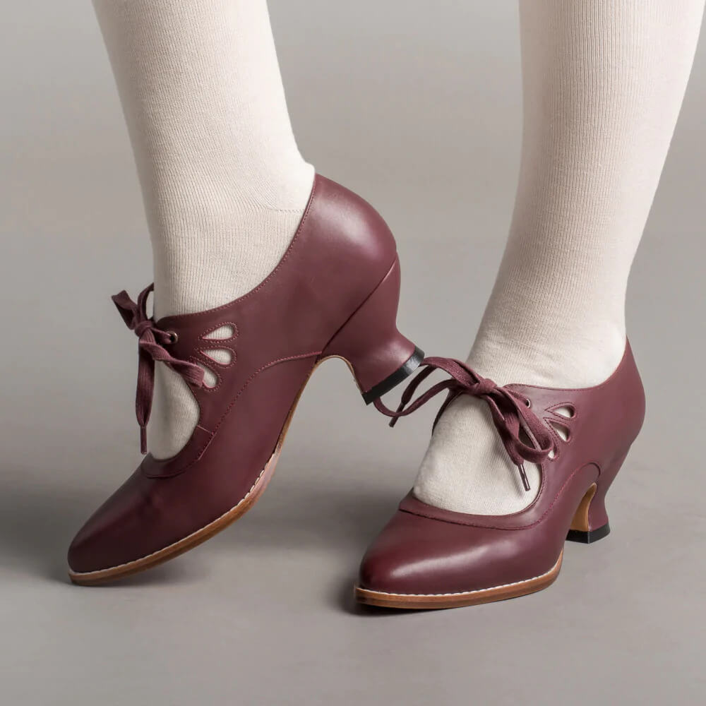 Darlene | Mary Jane Shoes with Strap and Cutout Detail