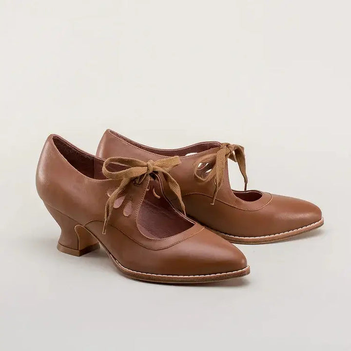Darlene | Mary Jane Shoes with Strap and Cutout Detail