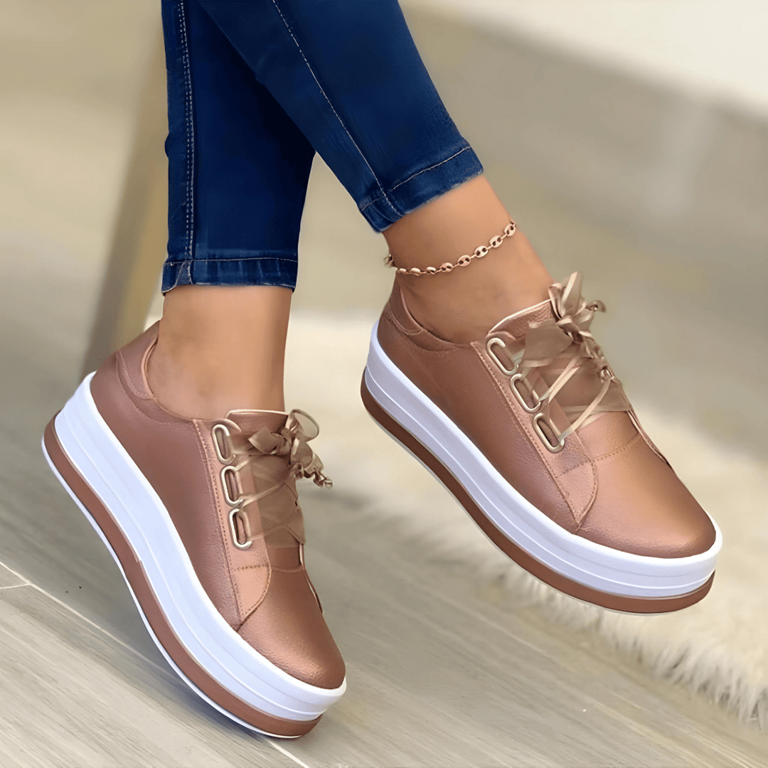 Donna | Platform Sneakers with Lace Up and Rubber Sole