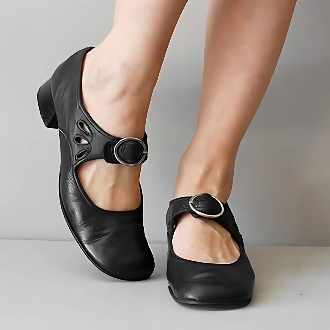 Erica | Mary Jane Shoes with Buckle Strap and Block Heel