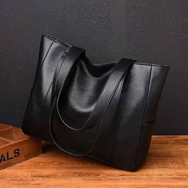 Gloria | Shoulder Bag with Side Pockets and Top Handle
