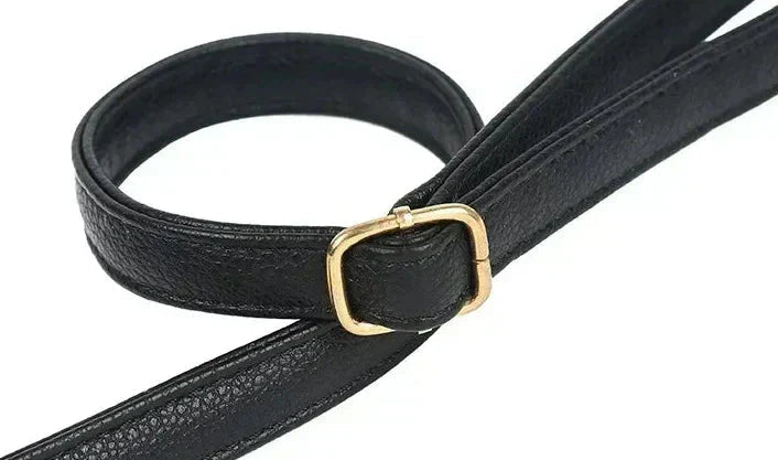 Grace | Crossbody Phone Bag with Flap Closure and Adjustable Strap