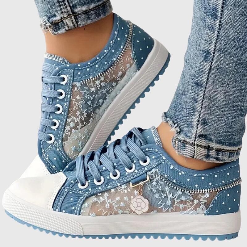 Kathy | Sneakers with Lace and Polka Dot Detail