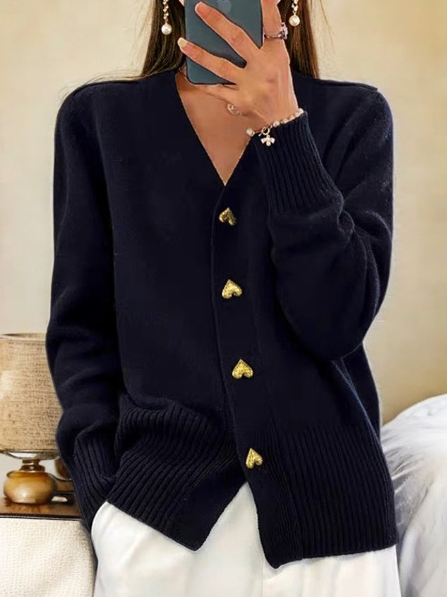 Lisa | Cardigan with V Neck and Heart Buttons