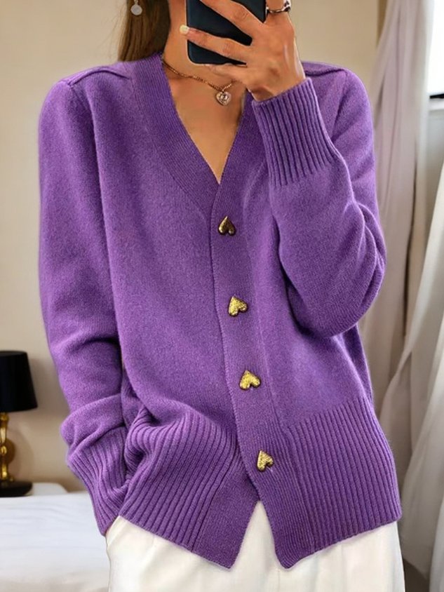 Lisa | Cardigan with V Neck and Heart Buttons
