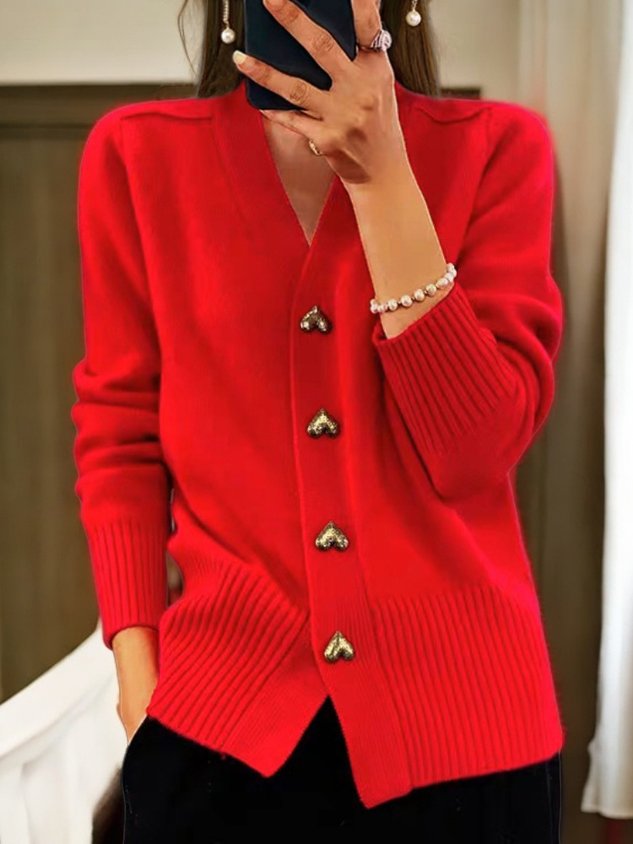 Lisa | Cardigan with V Neck and Heart Buttons