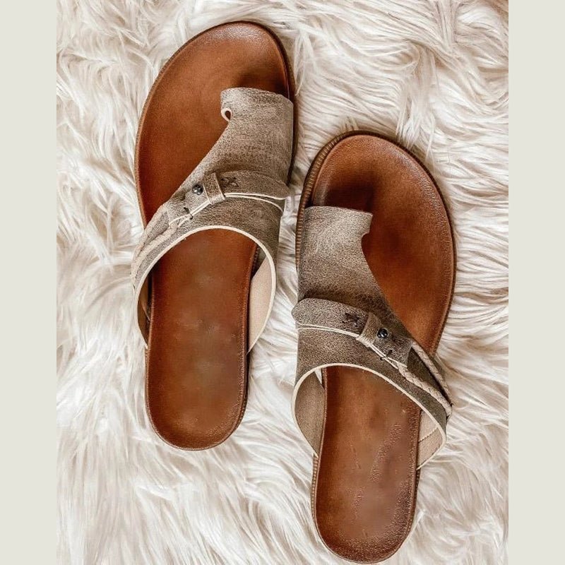 Mary | Orthopedic Sandals with Toe Loop and Adjustable Strap