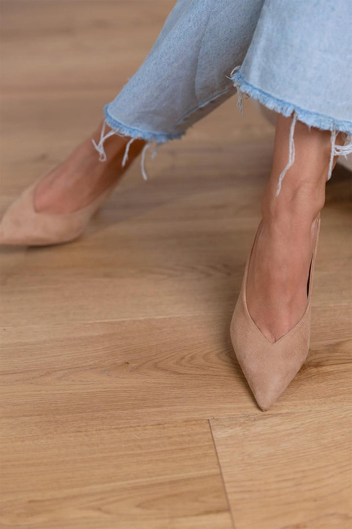 Maxine | Slingback Heels with Pointed Toe and Kitten Heel