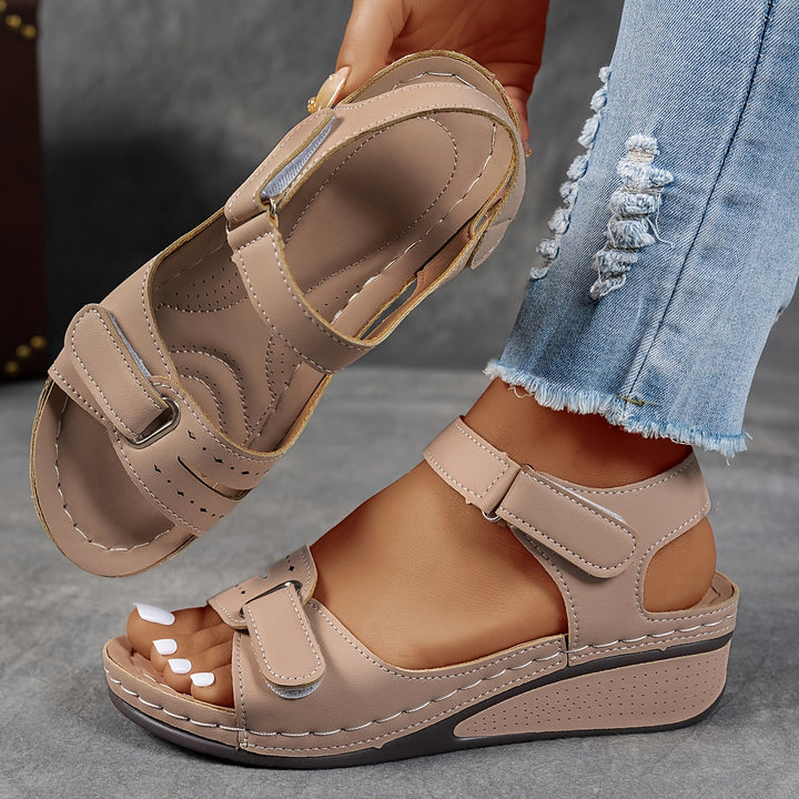 Melissa | Orthopedic Sandals with Adjustable Straps and Cushioned Sole