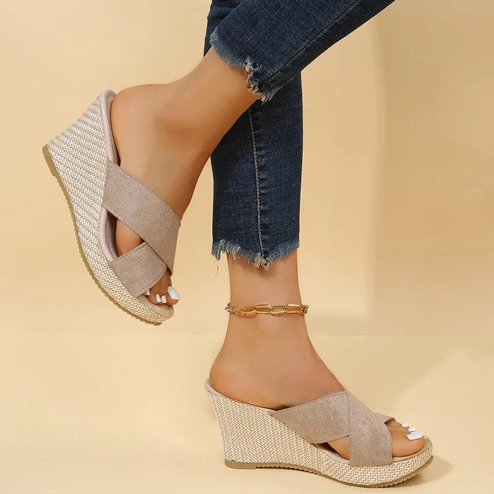 Sabrina | Wedge Sandals with Platform and Cross Straps