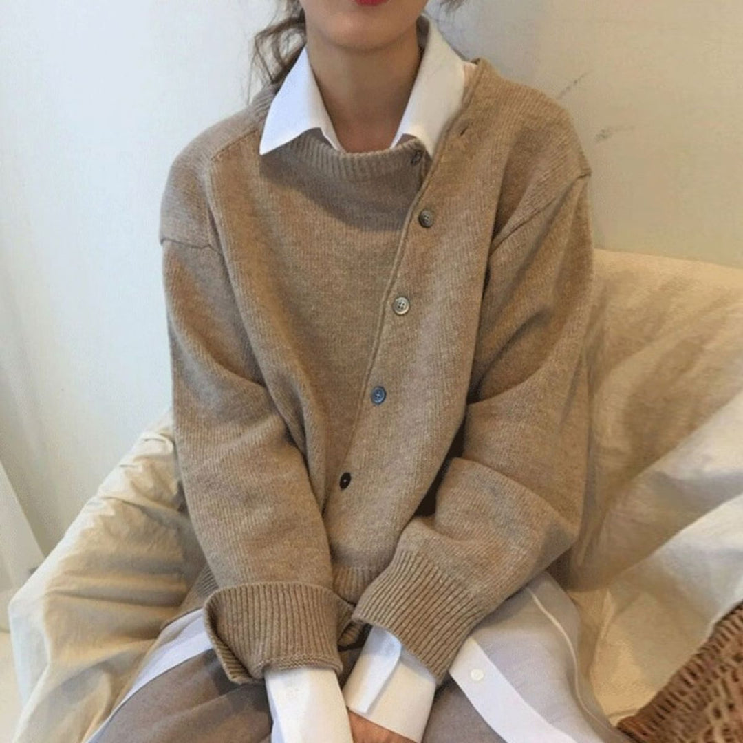 Suzanne | Cardigan with Asymmetric Button Closure and Long Sleeves