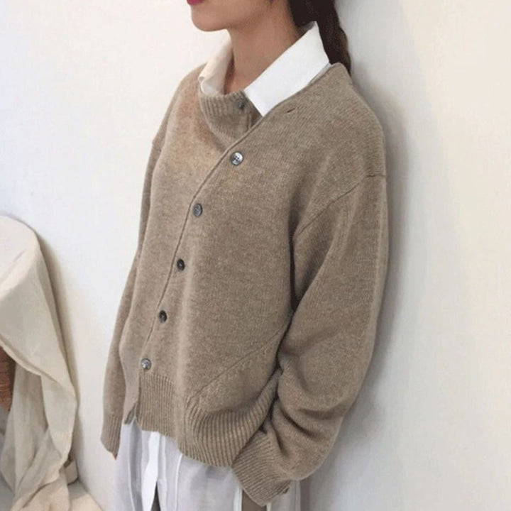 Suzanne | Cardigan with Asymmetric Button Closure and Long Sleeves