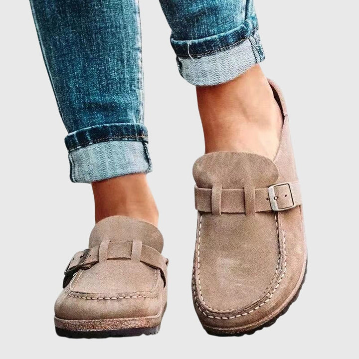 Vicki | Clogs with Buckle Strap and Contoured Sole