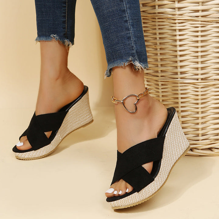 Vicki | Wedge Sandals with Criss Cross Straps and Platform Sole