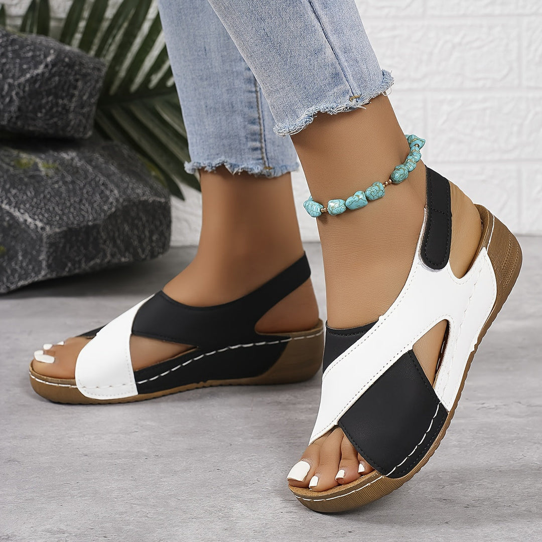 Winifred | Sandals with Cross Strap and Slingback